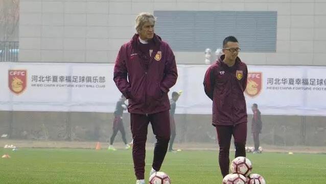 英超-富勒姆3-2狼队止4轮不胜 威廉点射双响+补时绝杀黄喜灿破门英超第13轮，富勒姆主场对阵狼队。